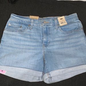 Levi’s shorts